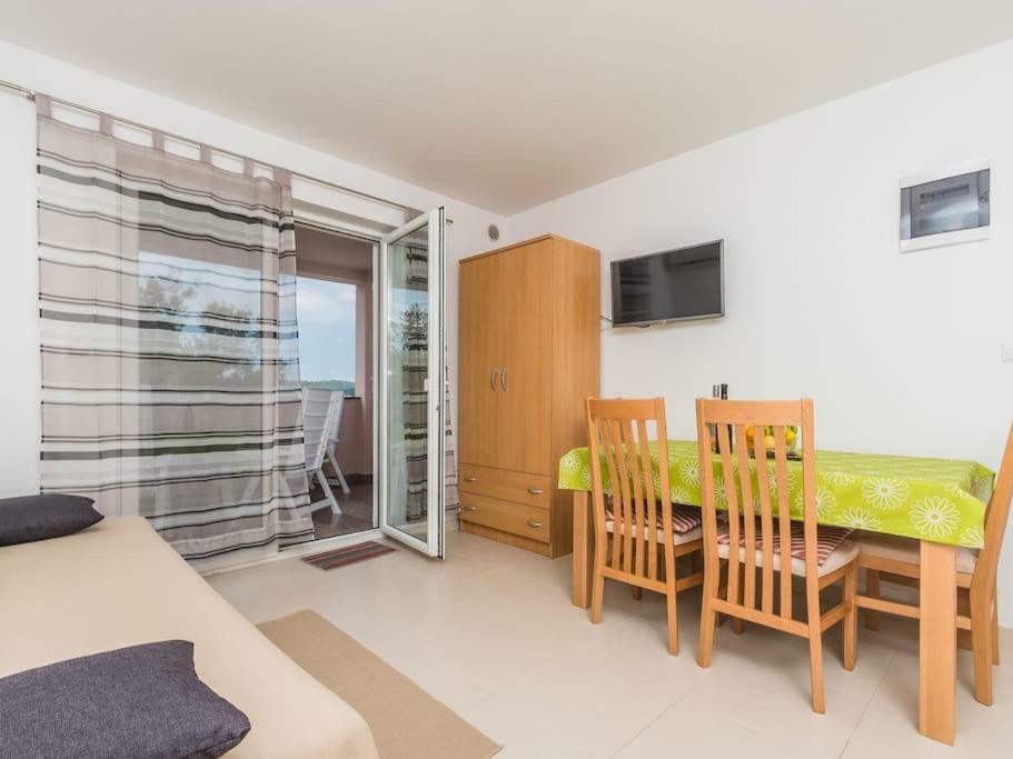 Apartment F-1 クリムノ エクステリア 写真