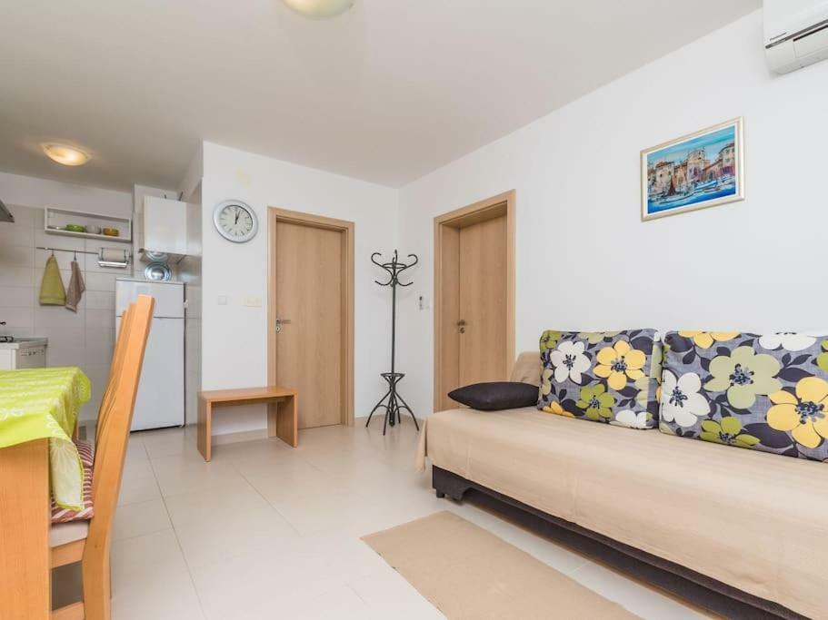 Apartment F-1 クリムノ エクステリア 写真